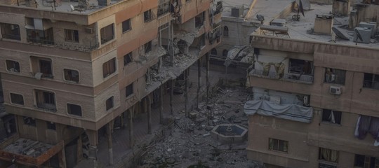 Trump e Macron stanno valutando un attacco militare in Siria. Cosa potrebbe accadere ora