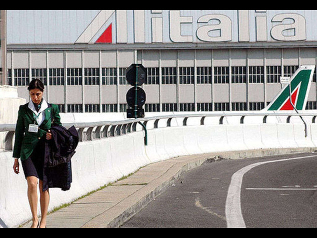 Alitalia: riprende il confronto. Angeletti, pensiamo di chiudere stasera