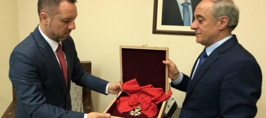 Siria: Assad restituisce Legion d'Onore a Parigi, "non mi onora"
