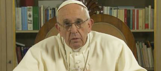 Papa Francesco celebra don Tonino Bello, "Mediterraneo sia arca di pace"