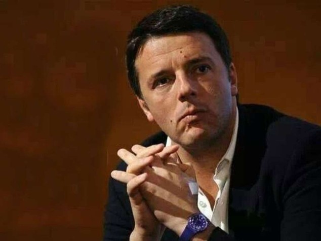 Renzi contestato a Bologna, "non ci fermeranno"; "Pd cambiera' il Paese" - Video