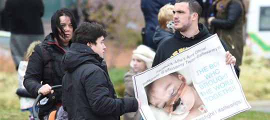 Alfie Evans e la vittoria dell'ideologia da WhatsApp