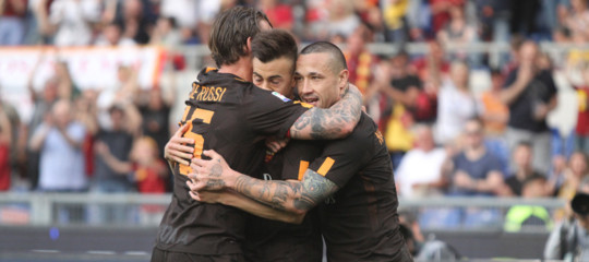 Calcio: la Roma batte il Chievo 4-1 e consolida il terzo posto