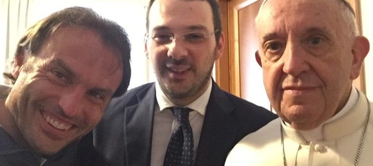 Il Papa ha rivolto un saluto molto particolare al giornalista Paolo Borrometi