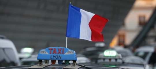 Chi è l'uomo che ha fatto causa al governo francese per cybersquatting