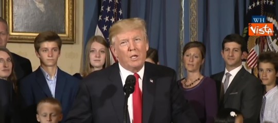 Trump: campo neutro per incontro con Kim, "possibile Singapore"