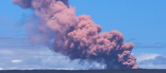 Hawaii: eruzione del vulcano Kilauea, migliaia lasciano case