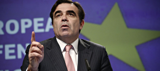 Ue: Commissione, no comment su proposta Grillo referendum euro