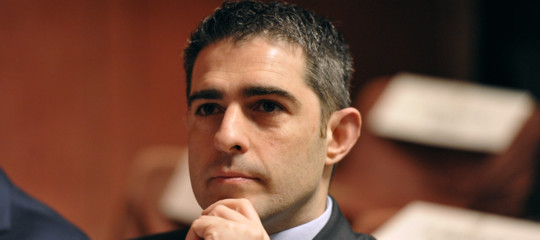 Il "partito dei sindaci" raccontato da Federico Pizzarotti
