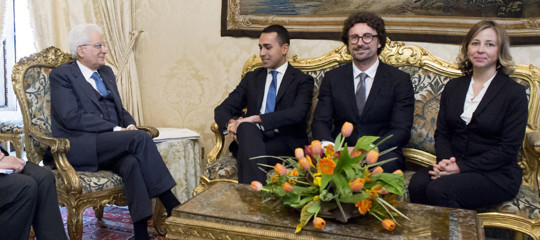 Mattarella lancia il governo di servizio. Lega e M5S vogliono le elezioni