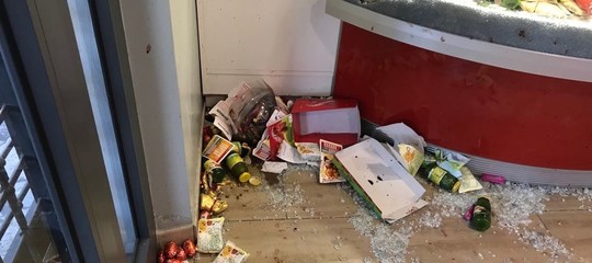 Sono quattro gli arrestati per il raid dei Casamonica in un bar di Roma