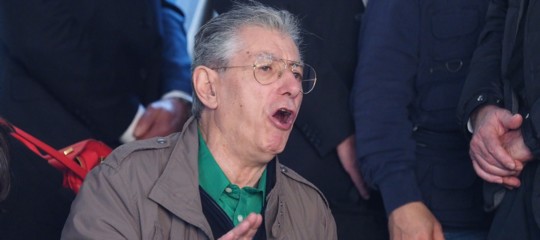 Bossi: Berlusconi lascerà partire governo M5s/Lega