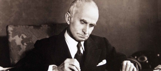 Mattarella ricorda Einaudi: non fu notaio, esercitò prerogative nomina premier