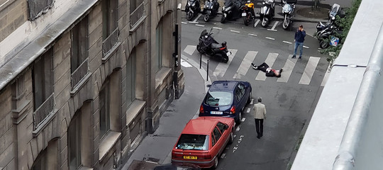 Parigi: il terrorista era Khamzat Azimov, naturalizzato francese nel 2010