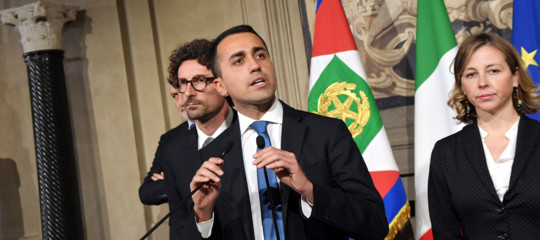 L'accordo di governo tra M5s-Lega non è chiuso. Di Maio chiede altro tempo a Mattarella