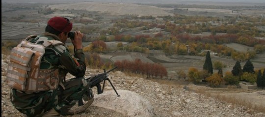 Afghanistan: violenti scontri a Farah, i talebani tentano la conquista della città