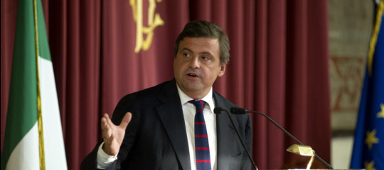 Embraco: Calenda: "Salvi tutti i lavoratori a parità retribuzioni"
