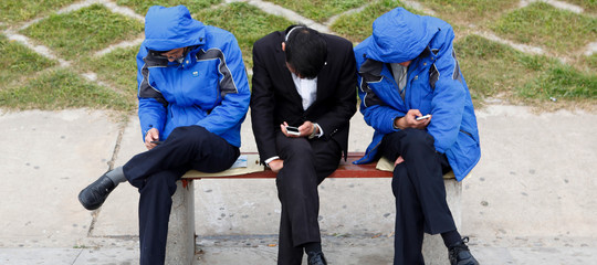 phubbing telefonino smarphone tendenza comportamento