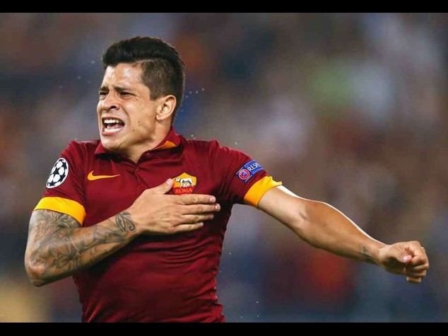 Champions: goleada Roma, 5-1 col Cska. Scontri e accoltellati all'Olimpico