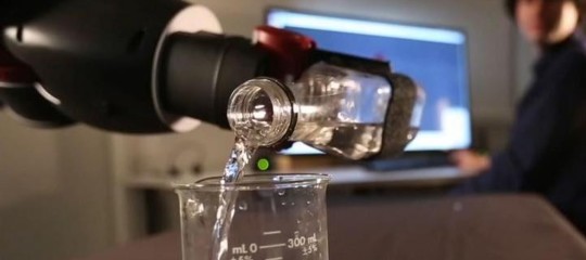 Chi sta vincendo la sfida commerciale dei robot domestici
