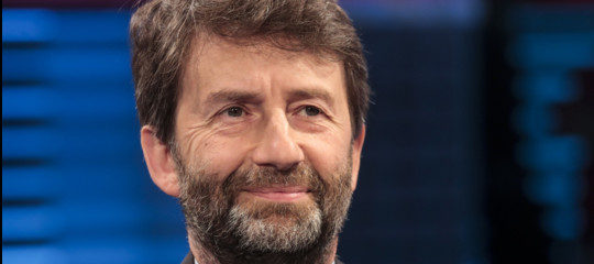 Il Pd si è autocongelato e non c’è il nuovo segretario