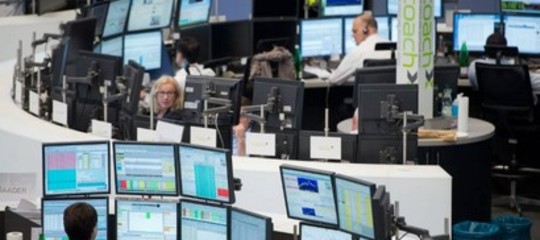 Borse europee aprono contrastate: bene Parigi e Londra, giù Milano