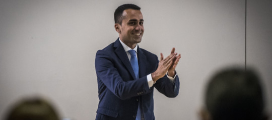 Governo: Di Maio indica Conte come premier, "porterà avanti il contratto con la Lega"