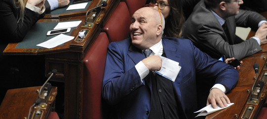 Che cos'è l'Aiad e perché Guido Crosetto si è dimesso da parlamentare