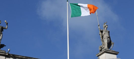 Irlanda: seggi aperti per storico referendum su aborto