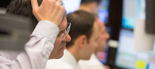 Lo spread supera i 226 punti