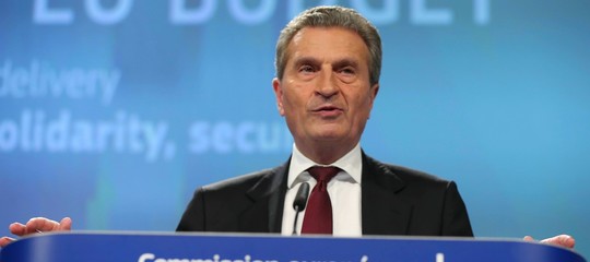 Governo: Oettinger si scusa. "Non volevo mancare di rispetto"
