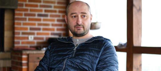 Arkady Babchenko, il giornalista dato per morto in Ucraina, è vivo
