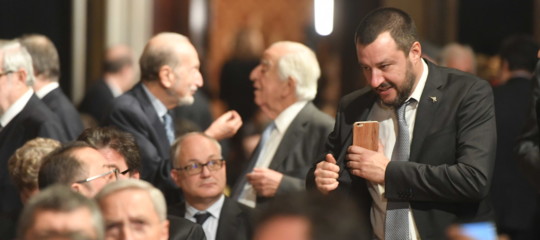 Governo: Salvini chiamato a Roma salta comizio nel milanese