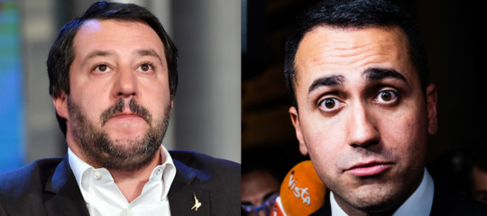 In mancanza di un governo gli italiani si organizzano con l'ironia. Ecco #scusepernonfareilgoverno