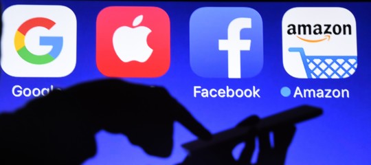 Quanto pesano i colossi di Internet sull'economia globale? Un report