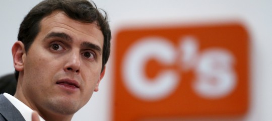 Chi è Pedro Sanchez, l'uomo che ha riportato i socialisti al potere in Spagna