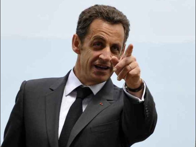 Sarkozy fermato a Parigi. Ump, "vittima di un complotto"