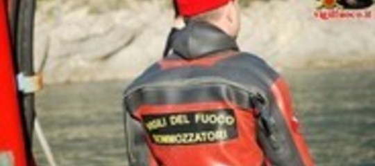 Uomo disperso nel lago di Castel Gandolfo dopo tuffo dal pattino