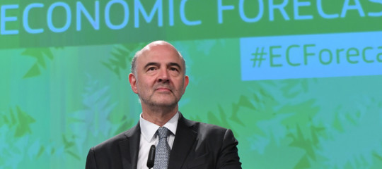 "L'Europa è un partner, non un avversario". Dopo Juncker, anche Moscovici tende la mano all'Italia