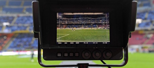 Diritti tv: pubblicato nuovo bando, prezzo minimo sale a 1,1 mld