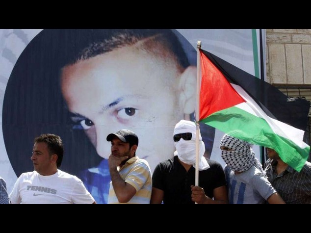 M.O.: rivelazione choc dall'autopsia, "il 16enne palestinese e' stato bruciato vivo"