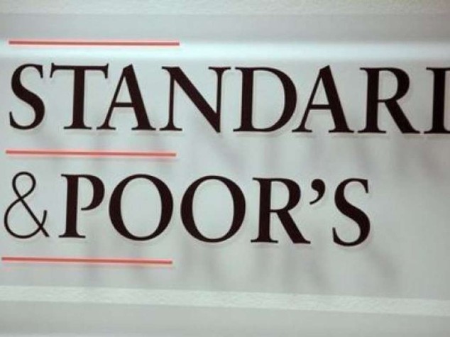 Doccia fredda per l'Italia, S&P: taglia rating Italia a 'BBB-'