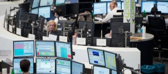 Borse europee in calo, Milano la peggiore (-1,33%); risale lo spread