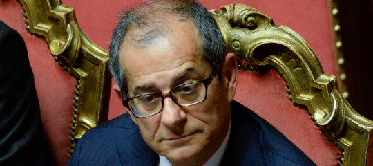 L'Italia nell'euro, le pensioni e il debito pubblico. Il ministro Tria dà la linea