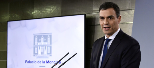 Perché la Spagna sta accogliendo migliaia di migranti che prima sbarcavano in Italia