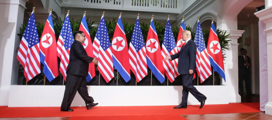 Trump e Kim si sono dati la mano. E hanno preso i primi, importanti impegni