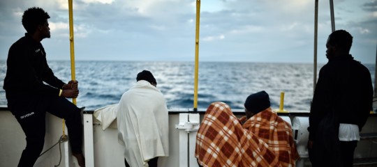 Migranti, Spagna: "Italia rischia responsabilità penali internazionali"