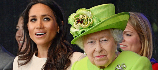 Gb: Meghan in pubblico con regina senza Harry, notte in royal train