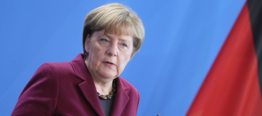 Perché l'asse con Roma ha messo nei guai il governo di Berlino