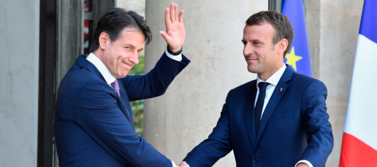Macron: su migranti risposta Ue e non nazionale; con Italia "mano nella mano"